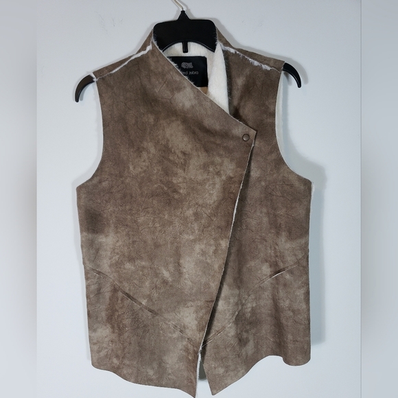 Naked Zebra Brown Faux Suede Vest Size Medium - Picture 1 of 6